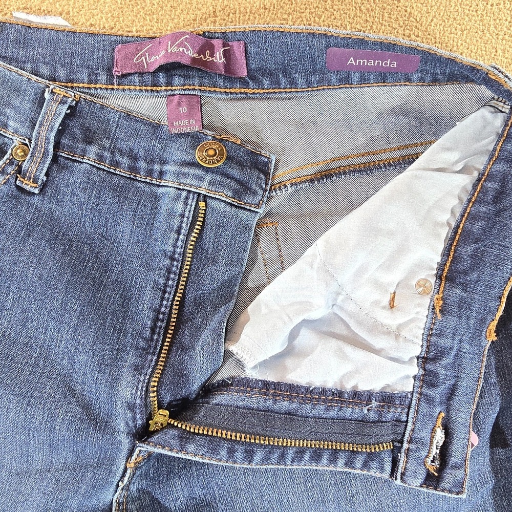 Gloria Vanderbilt Amanda Jeans for Women Heritage Fit Size 10 NWT - Picture 4 of 12